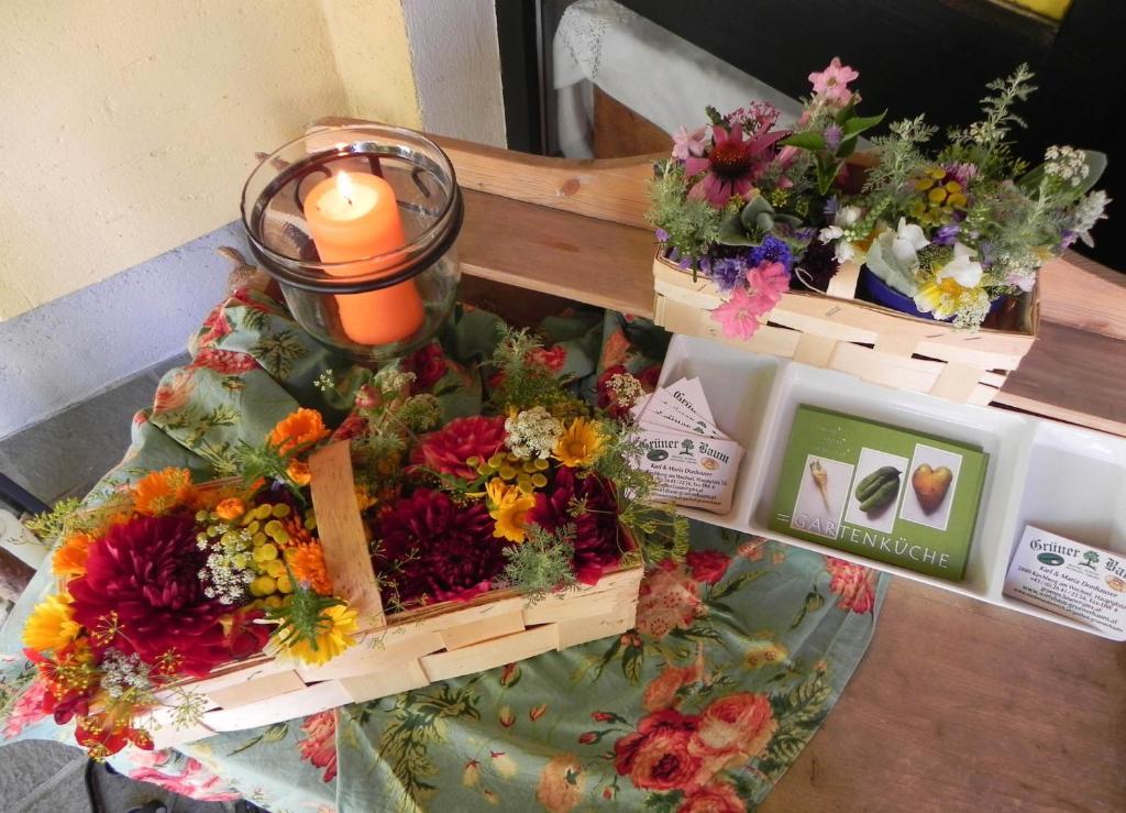 Gasthof Gruener Baum Kirchberg am Wechsel Bagian luar foto