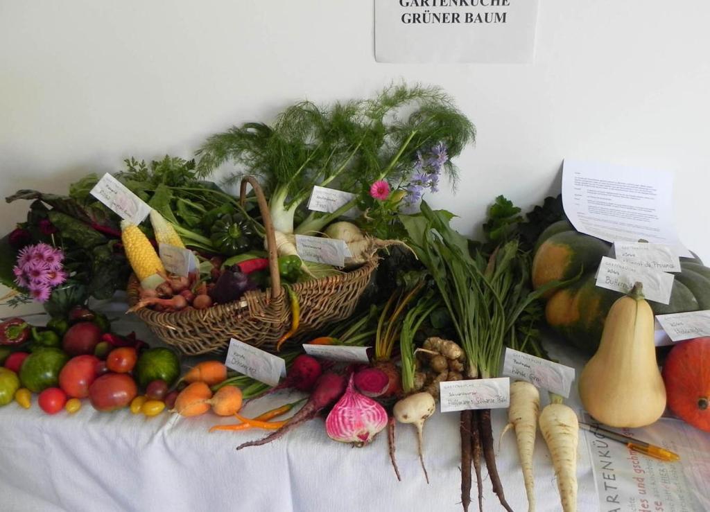 Gasthof Gruener Baum Kirchberg am Wechsel Bagian luar foto
