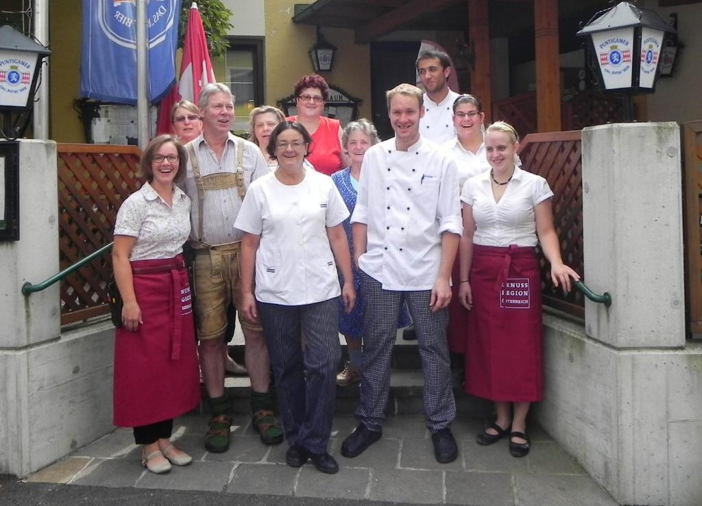Gasthof Gruener Baum Kirchberg am Wechsel Bagian luar foto